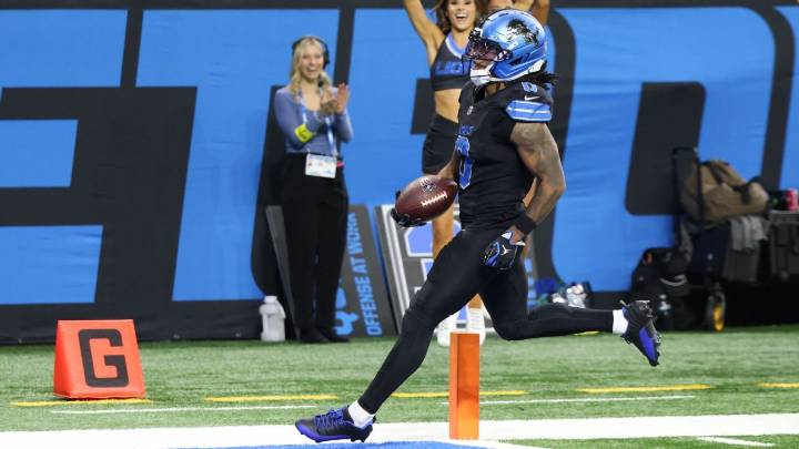 Lions' Jahmyr Gibbs has 264 yards, 3 TDs in Lions' OT victory