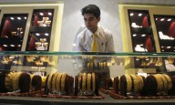 Gold records 3rd weekly loss amid fading hopes of US Fed rate cut