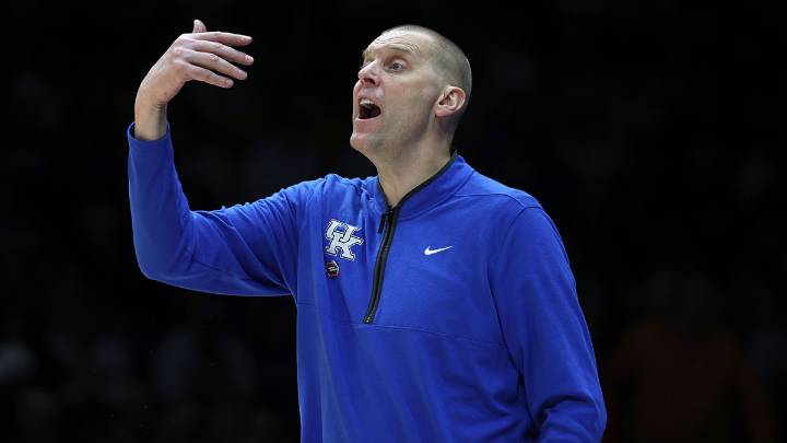 Kentucky basketball get crushed by Georgetown in preseason exhibition