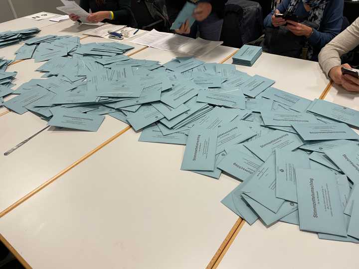 US Supreme Court to decide if states can count mail-in ballots received after election day