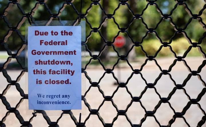 Líderes demócratas piden reunirse con Trump para resolver el cierre de gobierno