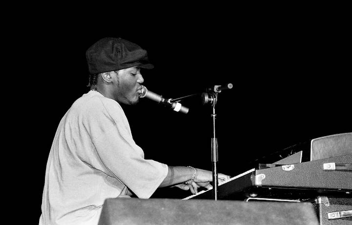 Heartfelt funeral held for music icon, Stevie Wonder performs emotional farewell