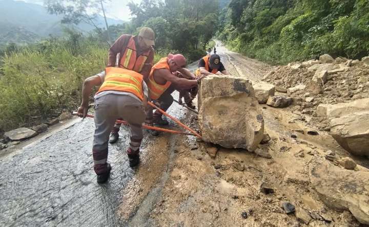 Lluvias en Hidalgo provocan nuevos daños, derrumbes y crecidas de ríos
