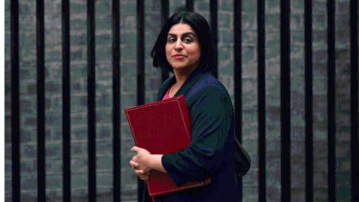 UK plans fast-track residency path for high-earners, but tightens immigration norms