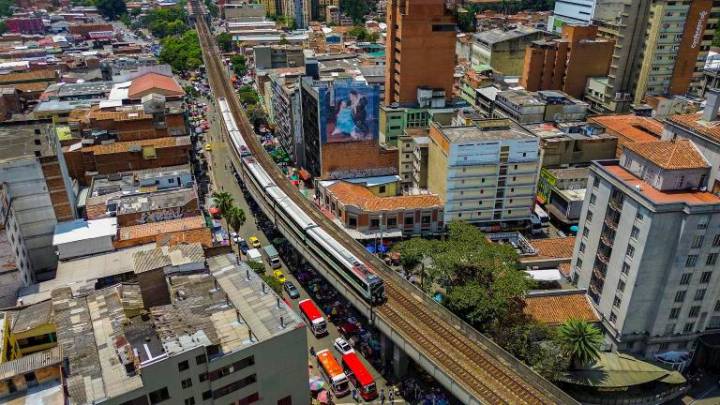 Medellín se consolida como la segunda ciudad más competitiva del país: creció 8,6%, pero enfrenta desafíos en educación y medioambiente