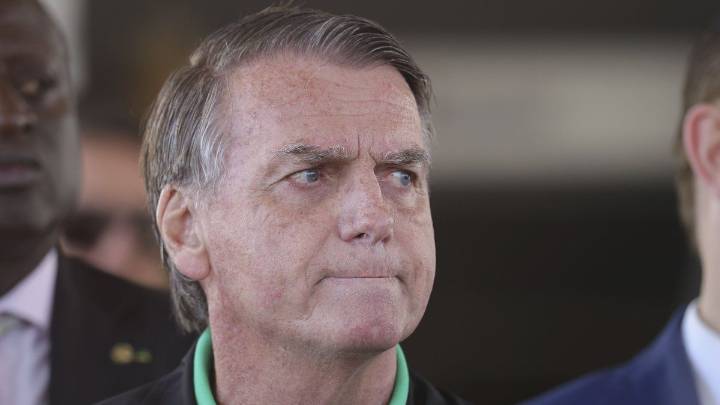 Bolsonaro dijo que abrió su tobillera durante un "colapso nervioso" con "alucinaciones"