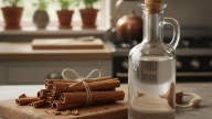 Mezclar canela y vinagre: por qué recomiendan hacerlo y para qué sirve