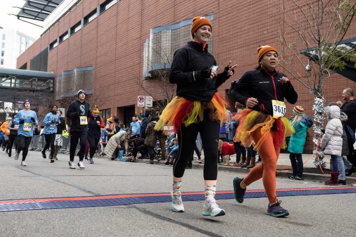 Weather won’t stop Grand Rapids Turkey Trot, on track to break registration record