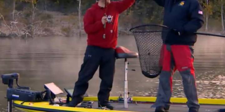 Sponsored: Bass Pro Shops Fishing Tips: Check out the weekly fishing report