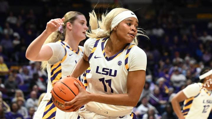MiLaysia Fulwiley scores 22, No. 5 LSU women beat Charlotte 117