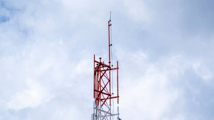 Buscan técnico para mantenimiento de torres de comunicaciones en San Juan