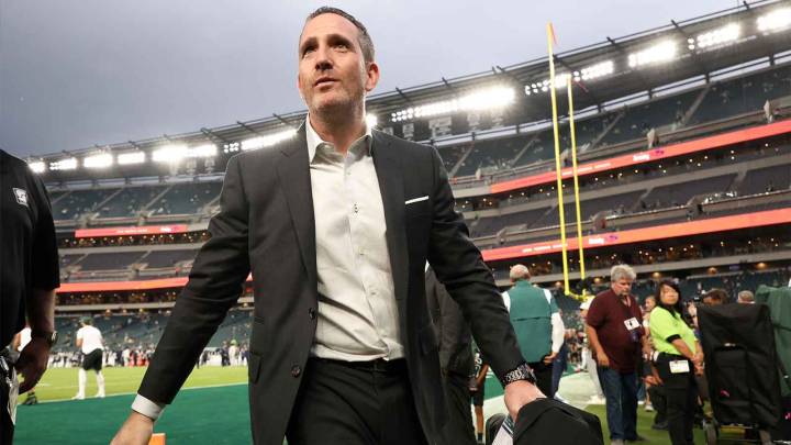 How Eagles’ Howie Roseman responded to Myles Garrett, Micah Parsons question