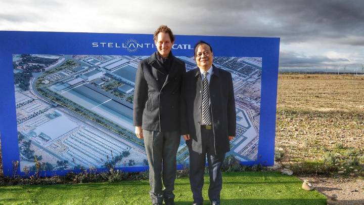 Expectación máxima en Figueruelas para la puesta de la primera piedra de la gigafactoría