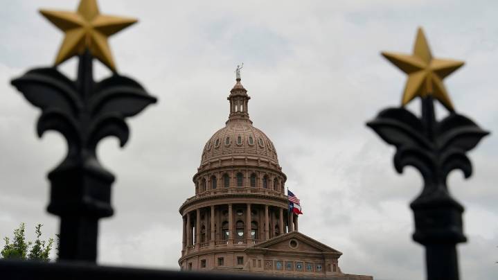 Supreme Court blocks order that found Texas congressional map is likely racially biased : NPR