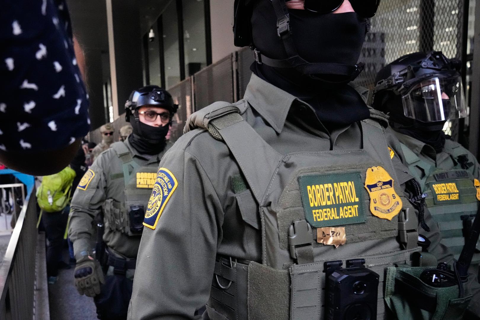 Judge will order federal agents in Chicago to restrict using force against protesters and media