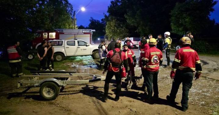 Dos mujeres logran salir con vida del Lago Puyehue tras sufrir accidente con tabla de surf y bote inflable