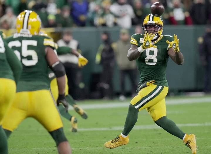 Deadspin | Reports: Packers RB Josh Jacobs day-to-day with knee injury