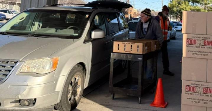 SEMO Food Bank doubles mobile food pantries this month