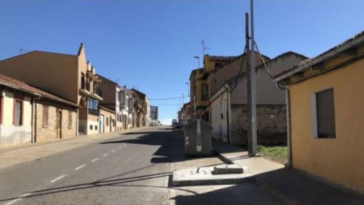 La Bañeza continúa con las mejoras viarias en la ciudad con el reasfaltado del tramo urbano de la carretera de Alija