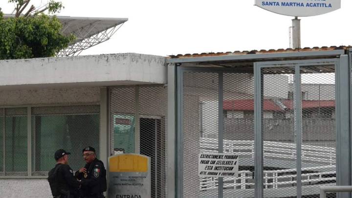 12 prisiones concentran 56% de números telefónicos denunciados por extorsión: Harfuch