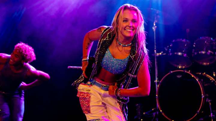 JoJo Siwa Details 'Excruciating' Pain That Sent Her to Hospital