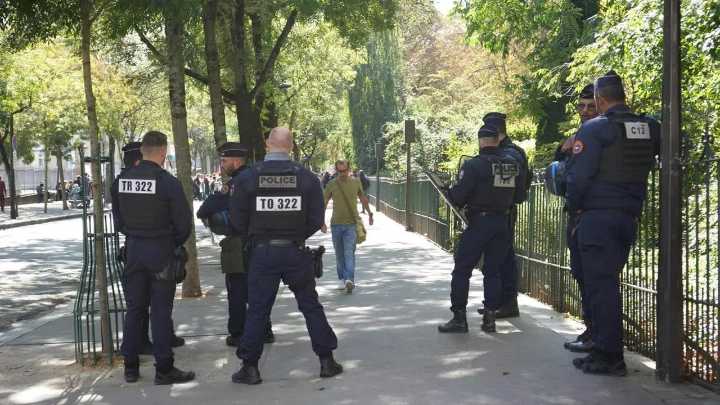 Una amenaza de bomba interrumpe la emisión de la cadena francesa BFMTV y obliga a evacuar su sede en París