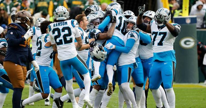 PANTHERS 16, PACKERS 13 | Mistake-prone Packers lose Tucker Kraft, then 'deservedly' lose game in 16-13 loss to Panthers