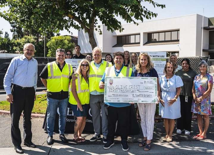 Bravo for service to country, caring for others and helping community