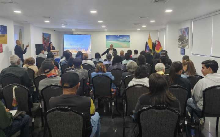 Capacitan a guías para potenciar a Venezuela como Maravilla Natural