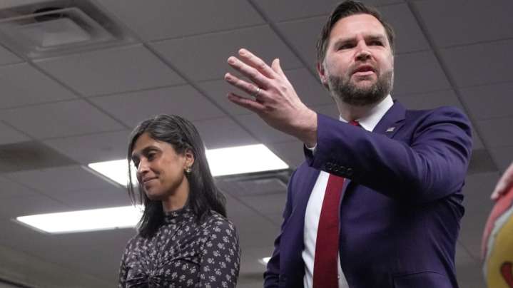 Usha Vance's Distant Body Language Around JD Exposes Her True Feelings, Expert Says