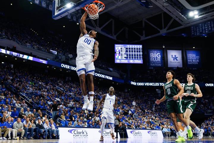 Deadspin | No. 12 Kentucky gets back on track with rout of Loyola (Md.)