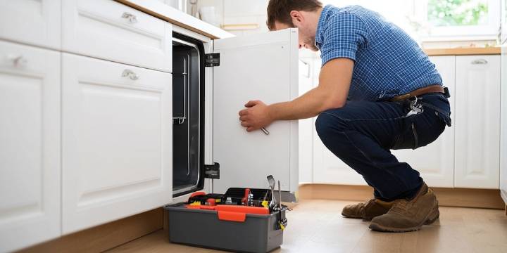 Deberán indemnizar a un cliente por los retrasos y fallas en la remodelación de su cocina