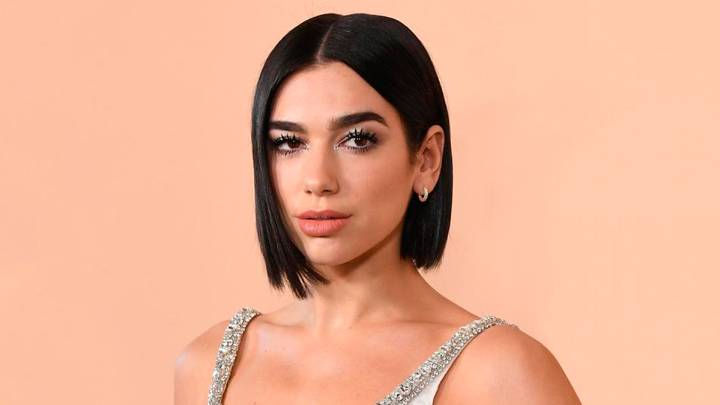 Dua Lipa sorprende tras interpretar “De Música Ligera”