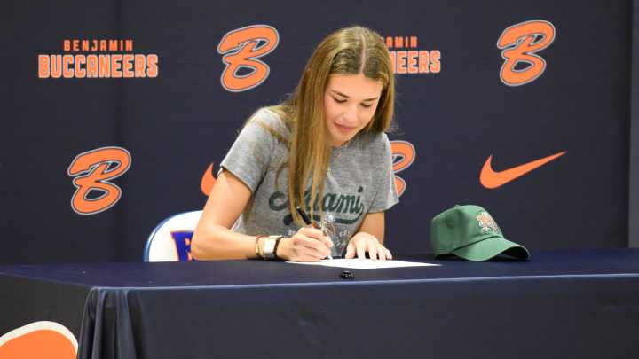 Kai Trump signs with University of Miami golf during school ceremony