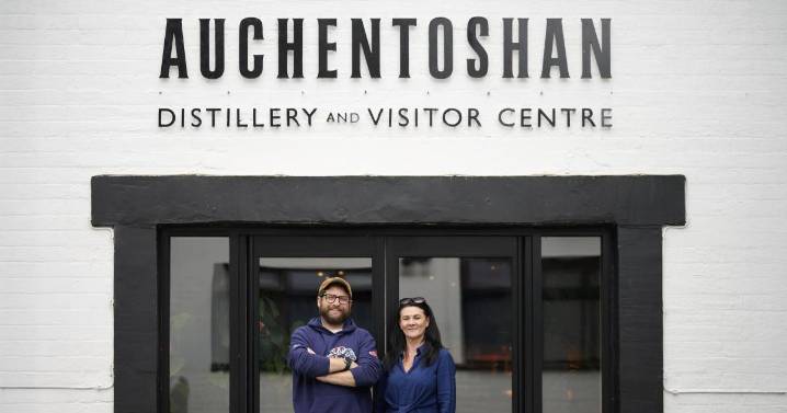 Auchentoshan Distillery opens its doors for free tour and tastings