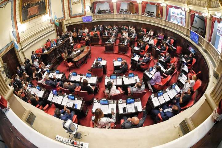 Aprobado el Presupuesto 2026 bonaerense: $43 billones y rebaja de la patente