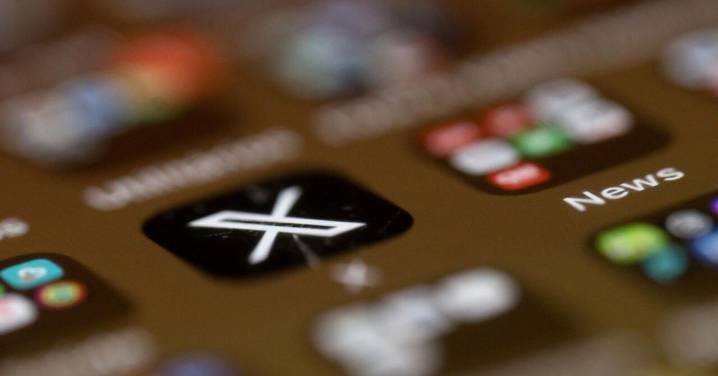 Una semana en redes sociales puede cambiar tu visión política tanto como tres años de vida