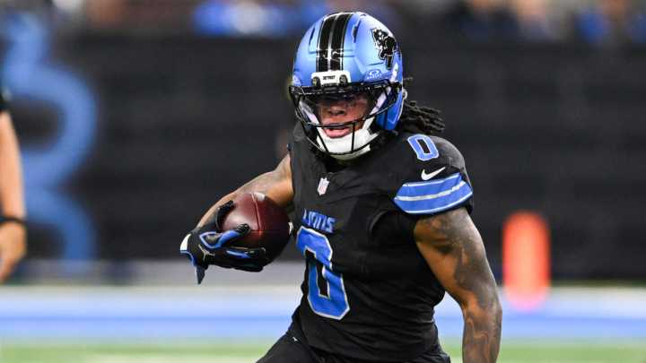 Jahmyr Gibbs's career day leads Lions to comeback win