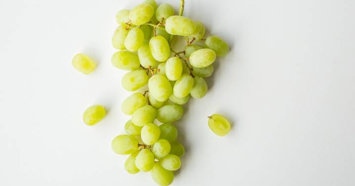 9 Of The Highest Flavanol Fruits