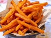 Cómo hacer batatas fritas crujientes en Air Fryer (La alternativa saludable)