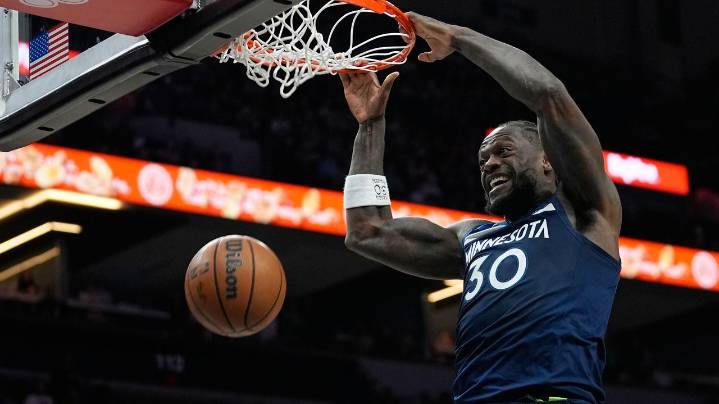 Randle has 32 points and the Timberwolves hold off the Wizards 120