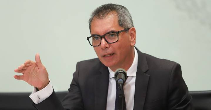 La paz se alcanza garantizando empleos dignos y salarios justos: Hacienda