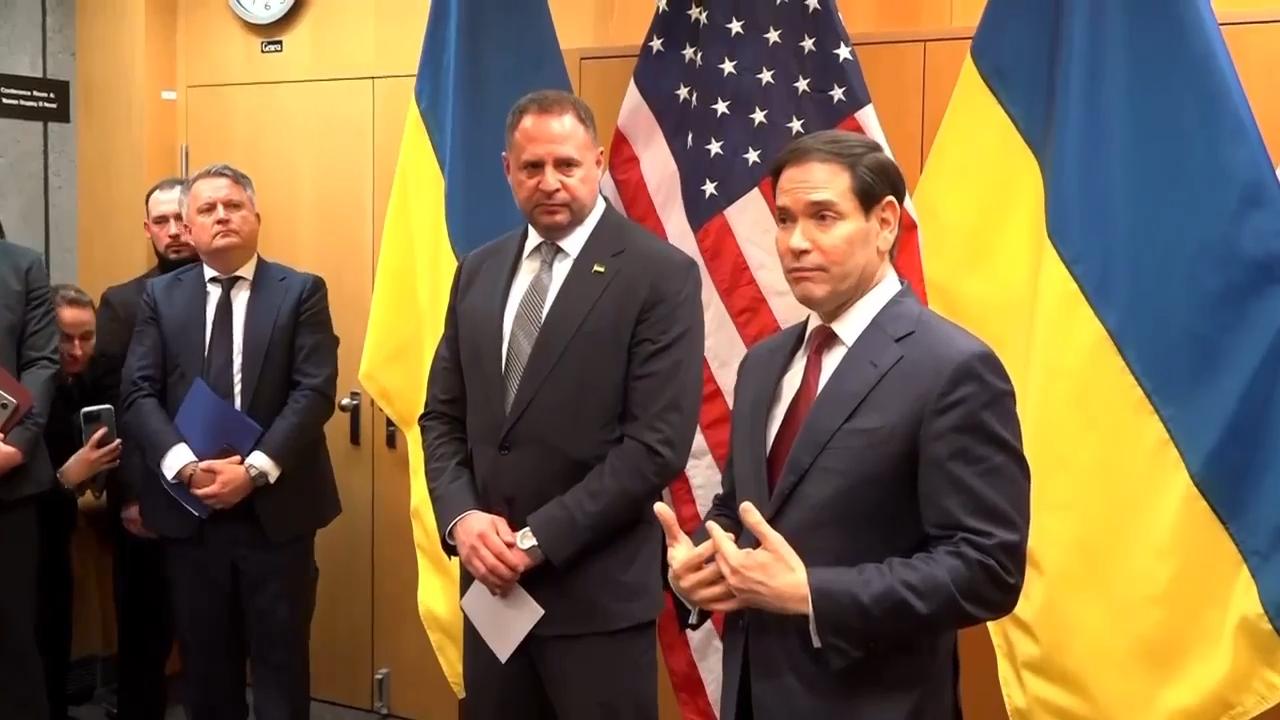 US secretary of state delivered positive energy at talks with Ukraine officials in Geneva; AP explains