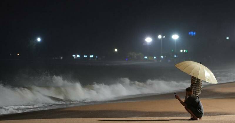 Kalmaegi hits Vietnam after killing 114 in Philippines