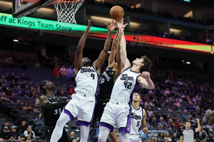 Edwards anota 26 puntos y lidera a los Timberwolves en victoria 144-117 sobre los Kings – Chicago Tribune