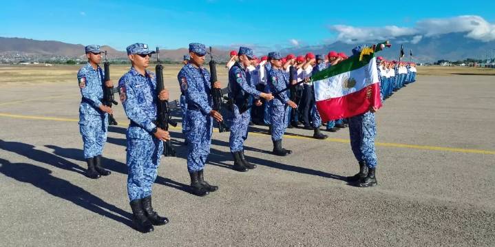 “Misión cumplida”: 245 jóvenes completan su adiestramiento en el SMN