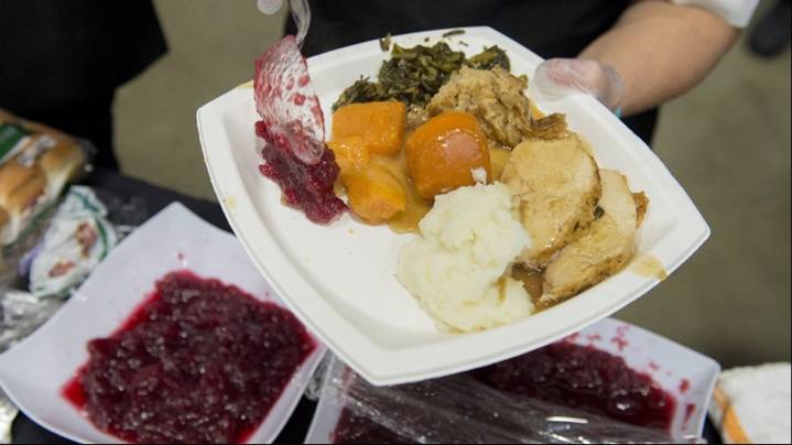 LIST | These Northwest Ohio organizations are giving away Thanksgiving meals to those in need