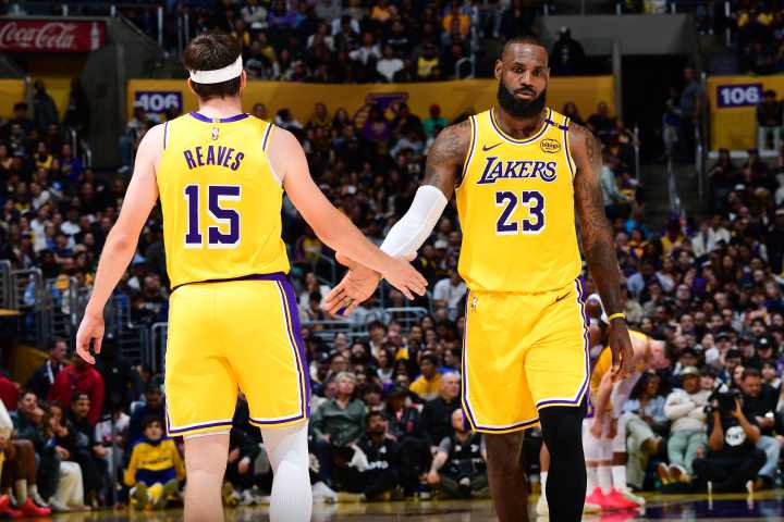 How will LeBron James' return to lineup boost Lakers' outlook?