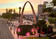 TACNA SE PREPARA PARA ENCENDER LA MAGIA: FALTAN 5 DÍAS PARA EL ÁRBOL NAVIDEÑO MÁS ALTO DEL PERÚ