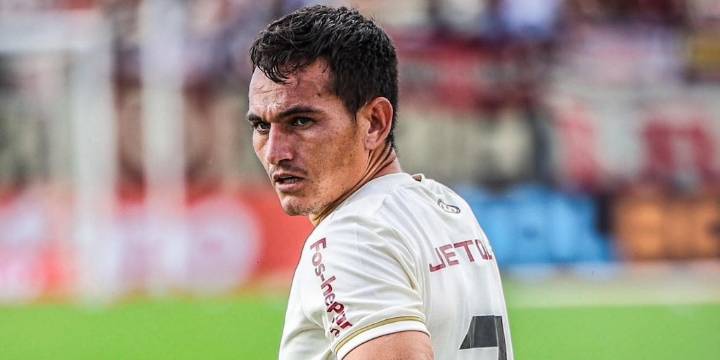 Jairo Vélez espera continuar en Universitario: “Me quiero quedar, eso no hay duda, aunque no depende de mí”